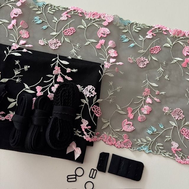 kit soutien gorge noir rose