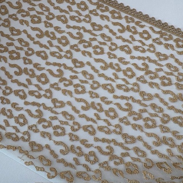 dentelle brodée or ivoire