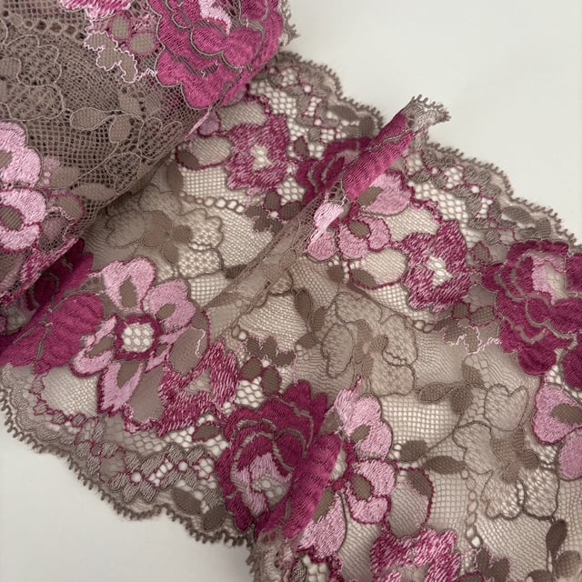 dentelle extensible rose beige